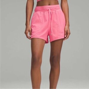 lululemon athletica Sakura Pink Dance Studio Shorts 6 New